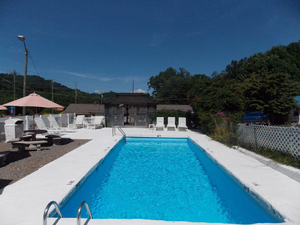 Clarketon Motel - Maggie Valley Exteriör bild